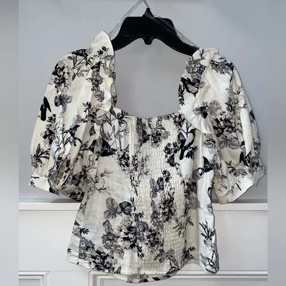 ANTHROPOLOGIE- Linen Top - Picture 2 of 3